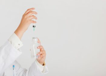 &Nu;έ&omicron; &phi;ά&rho;&mu;&alpha;&kappa;&omicron; &pi;&omicron;&upsilon; &upsilon;&pi;ό&sigma;&chi;&epsilon;&tau;&alpha;&iota; &ldquo;&theta;&alpha;&upsilon;&mu;&alpha;&tau;&omicron;&upsilon;&rho;&gamma;ά &alpha;&pi;&omicron;&tau;&epsilon;&lambda;έ&sigma;&mu;&alpha;&tau;&alpha;&rdquo;;